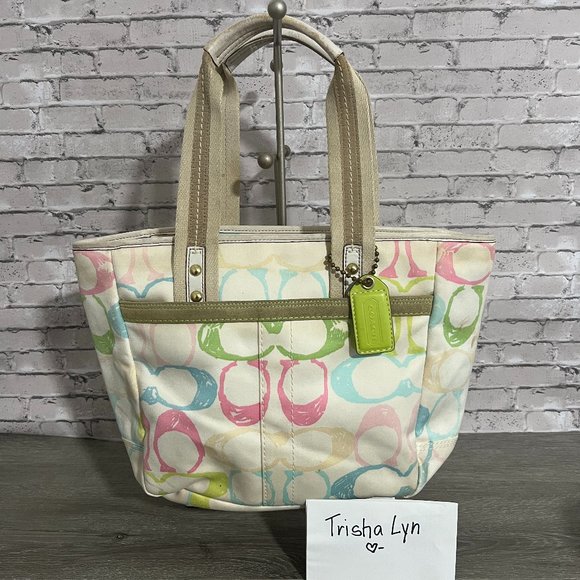 Coach Handbags - COACH Hampton Vintage Scribbles Handbag 247 Y2k Tote